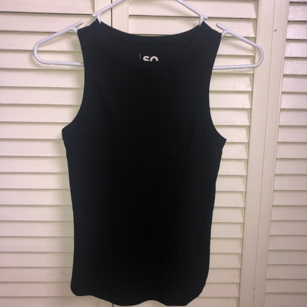 Cute black top